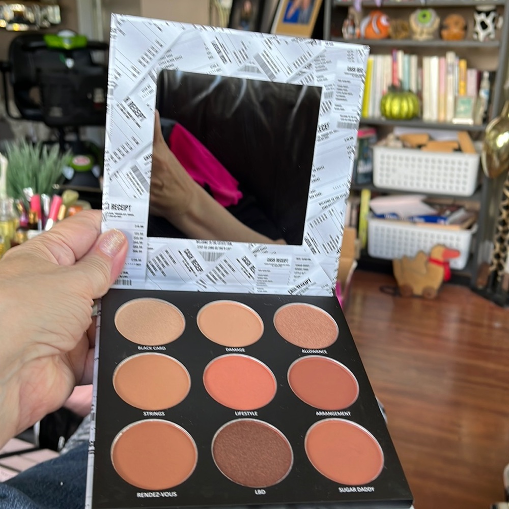 Estate Sugar Daddy Eye Pigment Palette. New!
